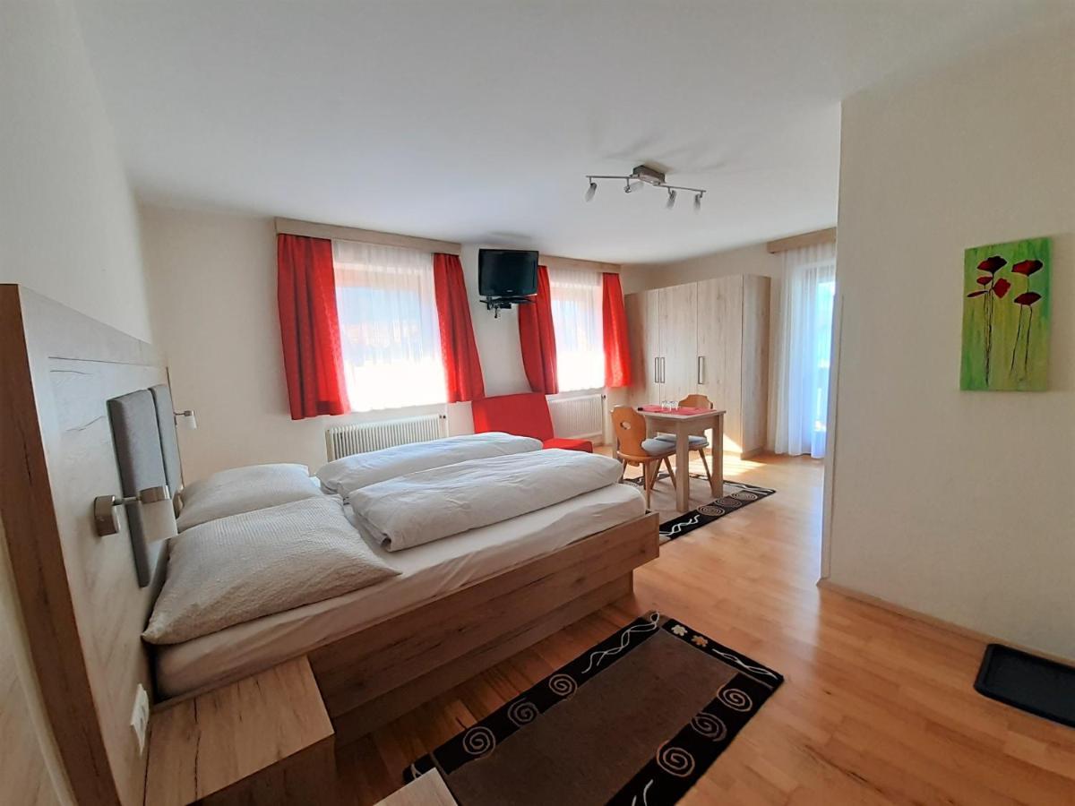 Haus Christine Apartman Fulpmes Kültér fotó